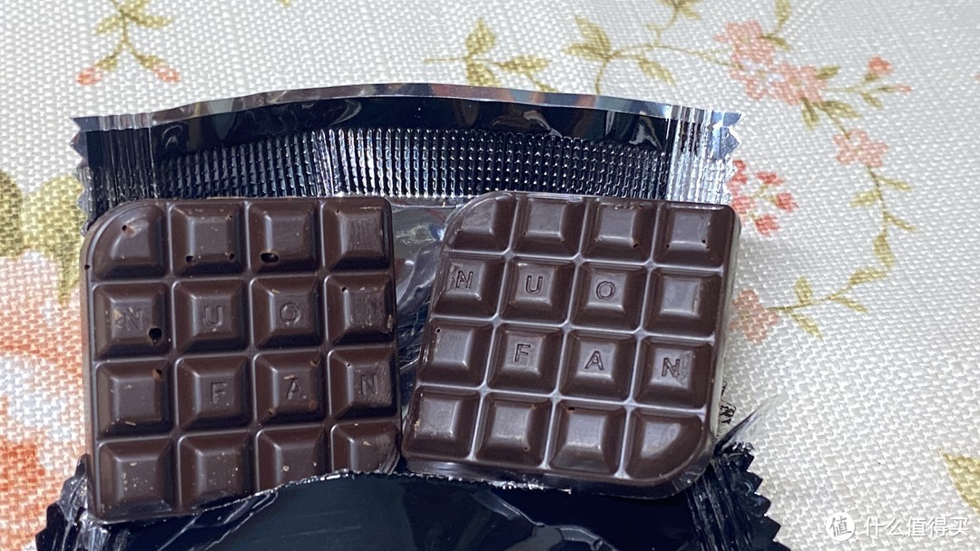吃黑巧克力能减肥？抱歉不能，但架不住真香啊，诺梵黑巧100%来喽