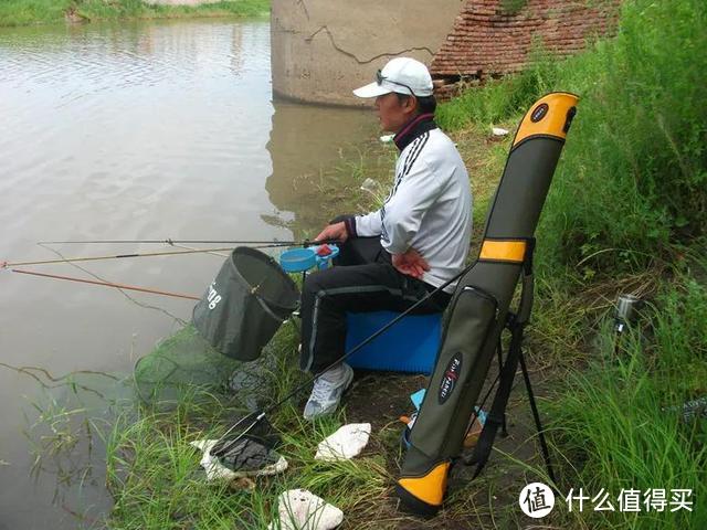钓圈15期：钓鱼需要有哪些装备，作为钓鱼新手这些装备要配齐～
