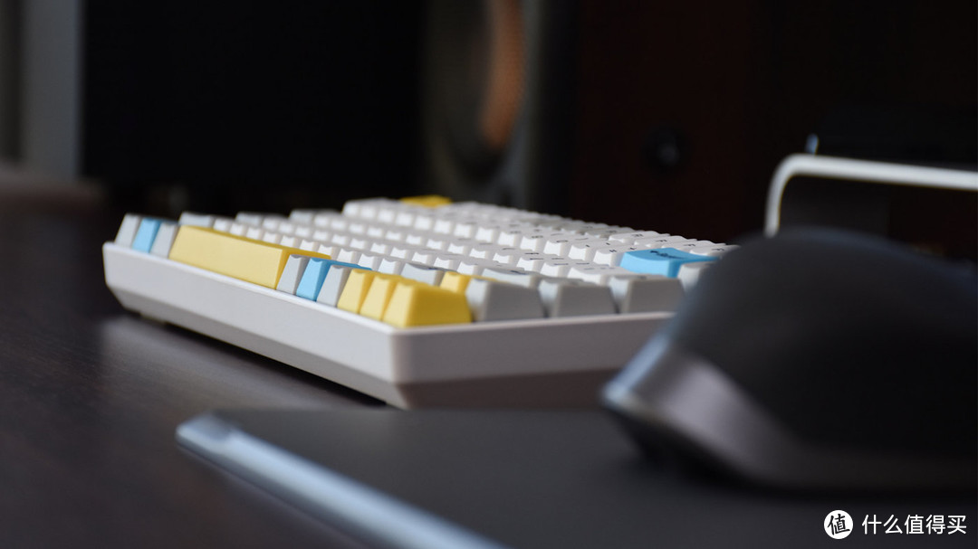 Ganss高斯ALT 83G机械键盘：颜值在线 手感出众
