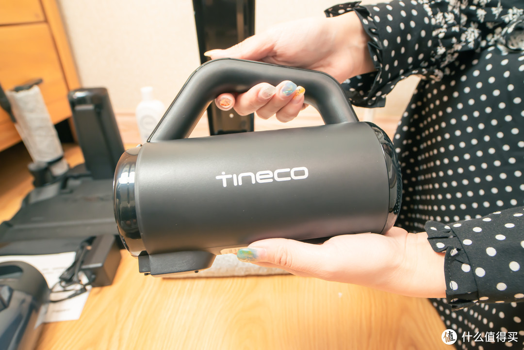 洗地机+吸尘器一站搞定！TINECO添可芙万2.0Slim，洗地机中的“双子座”!
