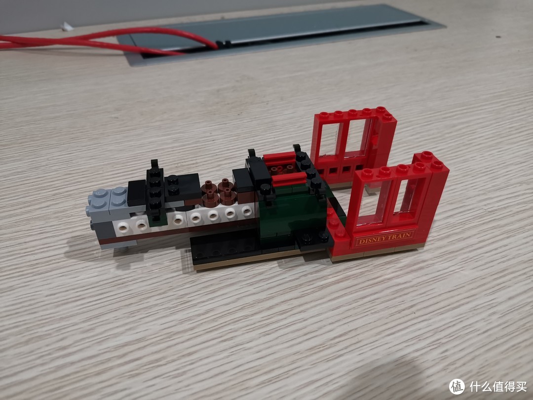 LEGO 迪士尼系列 71044 迪士尼小火车 评测 图多杀猫