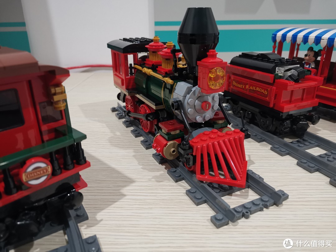 LEGO 迪士尼系列 71044 迪士尼小火车 评测 图多杀猫