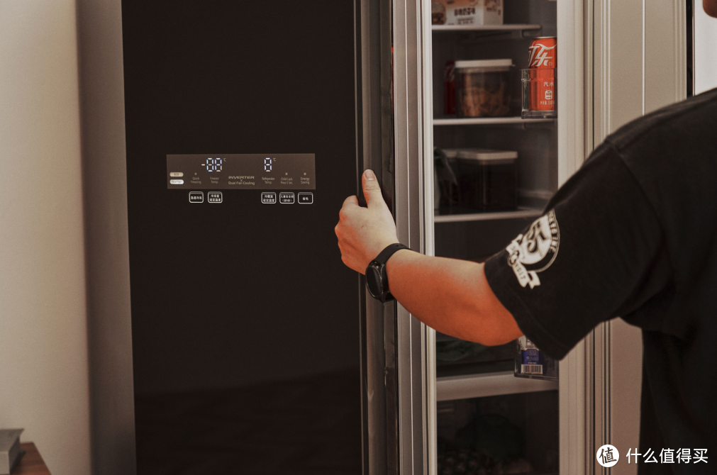 日立R-FBF590GC冰箱评测，有客人到家就一定会问起的冰箱！