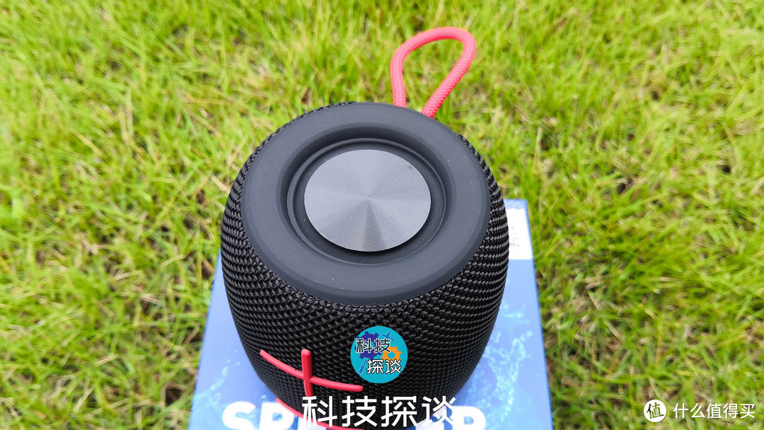 小巧的Sanag户外蓝牙音响，还能玩串联立体声，M11音响与众不同