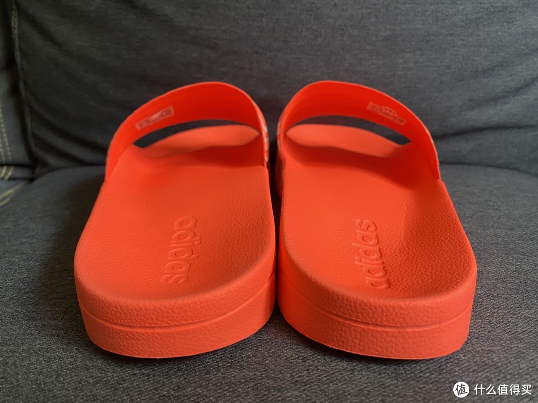 99元买一双adidas ADILETTE SHOWER拖鞋挺划算