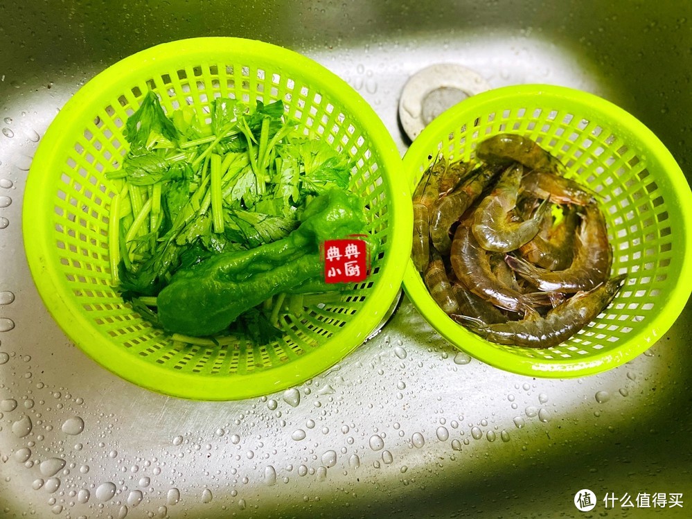 天冷了，多吃点好的，这样就不怕冷了，美食最治愈人心