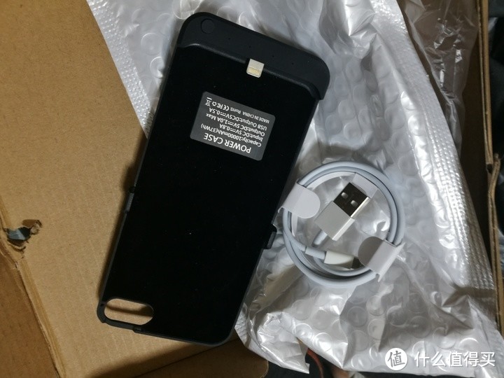 35包邮的iPhone6/6S/7/8/SE2背夹电池开箱测评