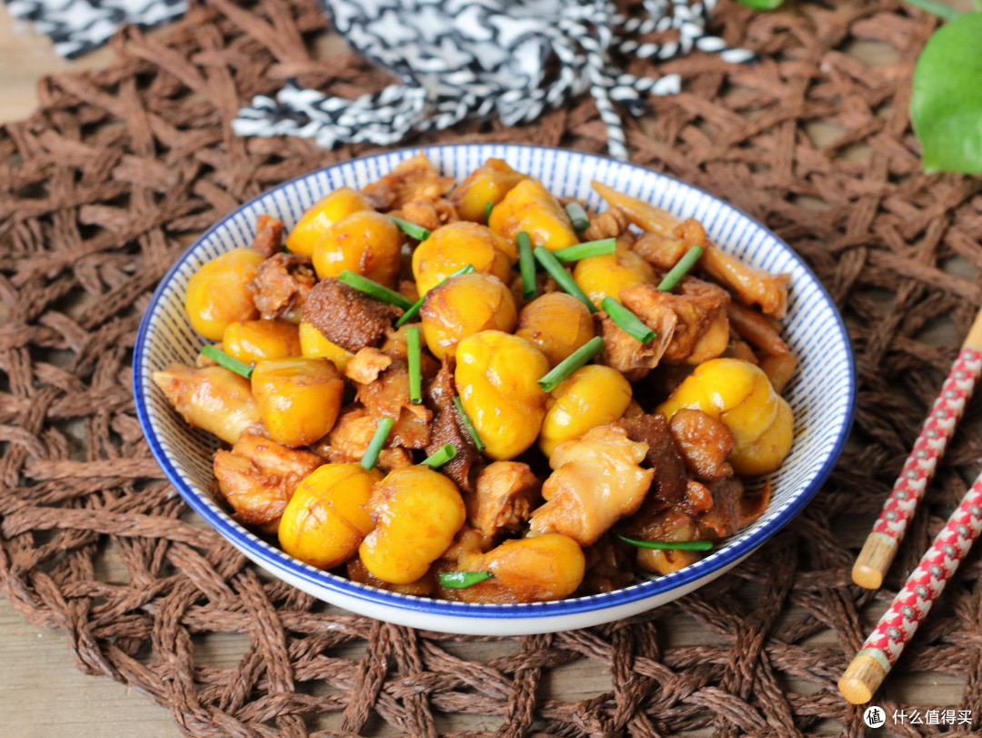 板栗是一种非常好吃的坚果,入口即化,老少皆宜.