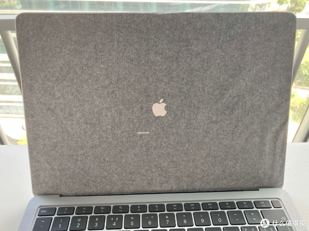 现在买M1的MacBook Air是不是选错型号站错边？聊聊Mac周边有哪些好用的配件...