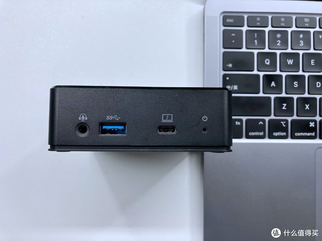 现在买M1的MacBook Air是不是选错型号站错边？聊聊Mac周边有哪些好用的配件...