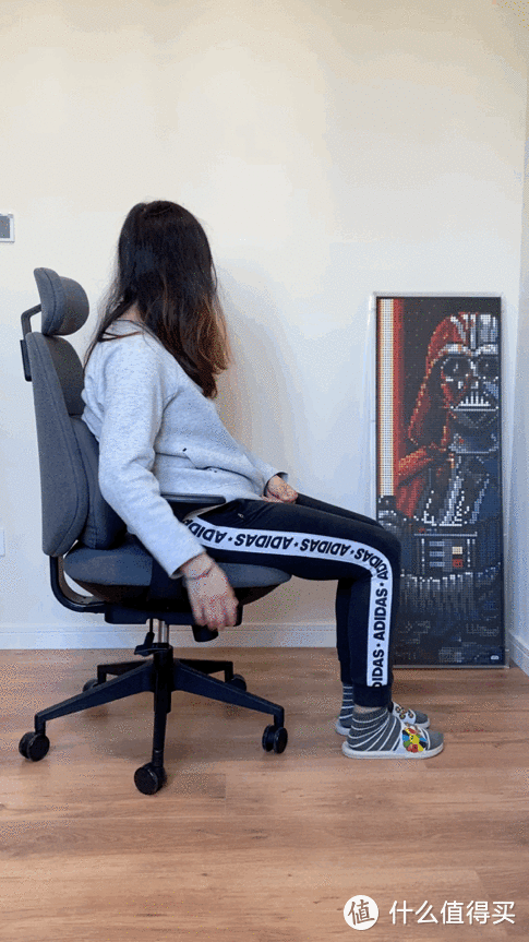 腰突患者福音舒适贴合的贝氪智能托腰办公椅一家三口都能用