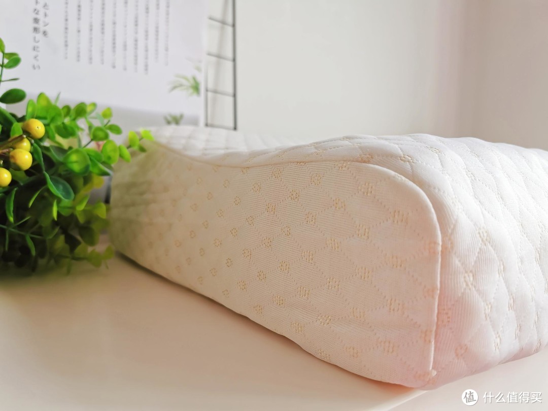 给睡眠做一次按摩，试试愉悦之家乳胶颗粒枕