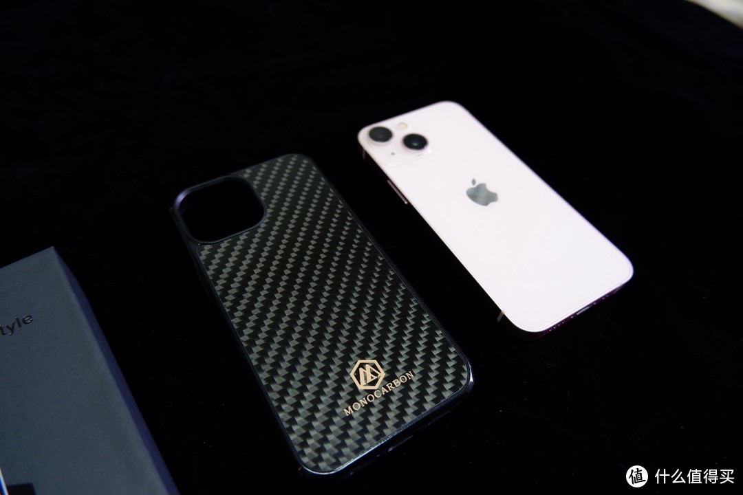 iPhone13开箱与MONO碳纤维手机壳使用体验
