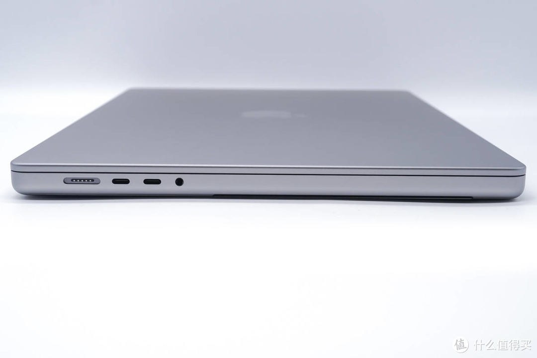 MacBook Pro 16充电测评：配备苹果首款140W氮化镓充电器的快充表现如何？