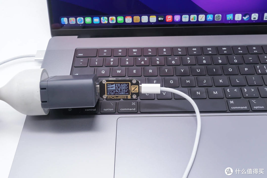 MacBook Pro 16充电测评：配备苹果首款140W氮化镓充电器的快充表现如何？