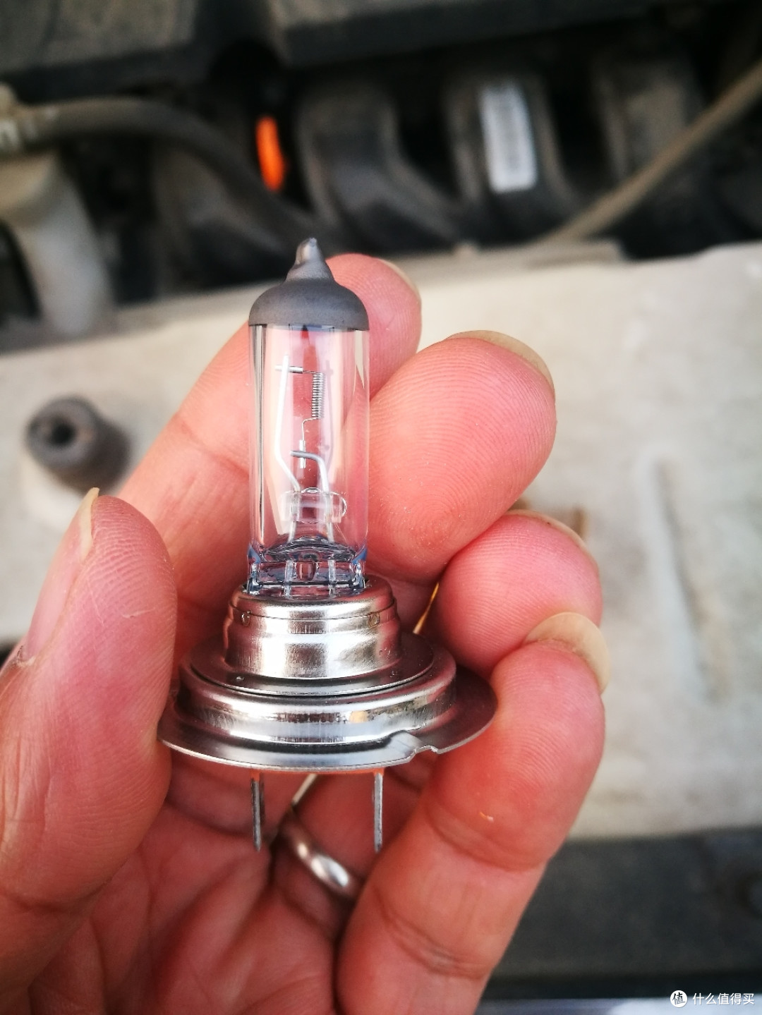 生活记录篇二自己动手更换哈弗h1大灯灯泡