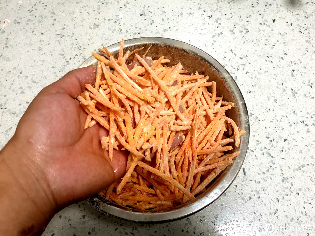 河南名菜“粉蒸胡萝卜”，零失败做法，出锅后松散又好吃，收藏了