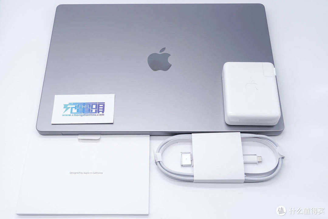 拆解报告：Apple苹果新款MacBook Pro 16标配140W氮化镓充电器A2452