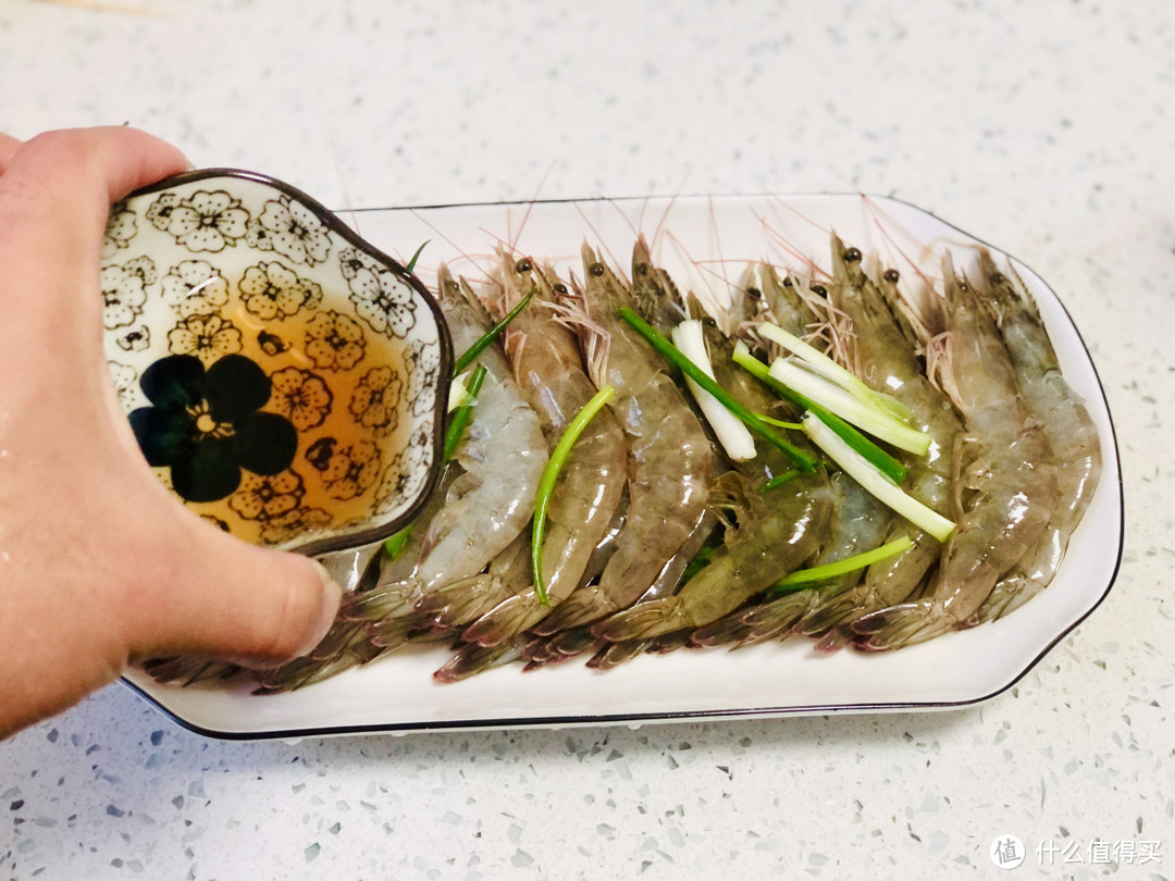 白水虾是蒸好还是煮好？用冷水还是热水？别搞错，否则肉老腥味重