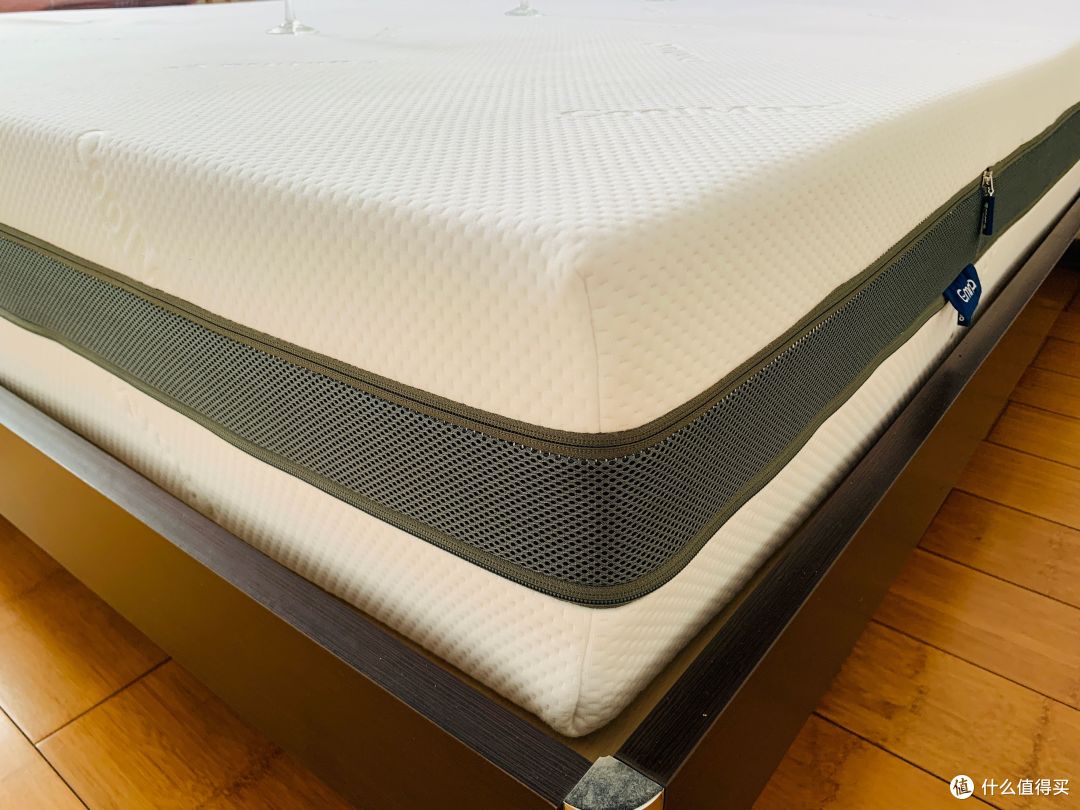 人生三分之一的时间都在床上度过选床垫不能太随意emma多特蒙德床垫