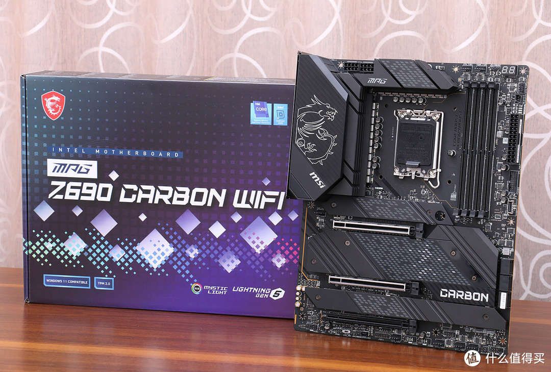 喜迎英特尔12代酷睿，MSI 微星 MPG Z690 CARBON WIFI 暗黑主板抢先看