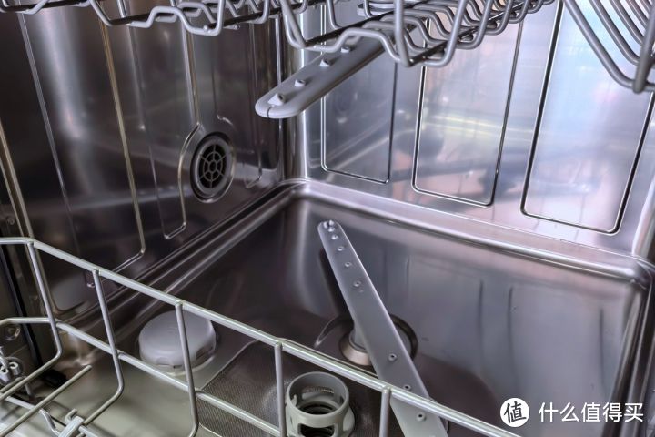 云米AI洗碗机lron A1：AI消毒除菌，开启“碗”美生活