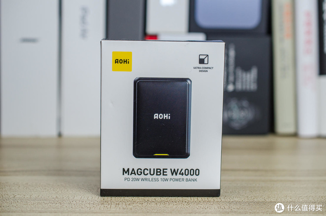 给iPhone加块电池吧，只有一块电池大小那种-Aohi Magcube W4000磁吸充电宝