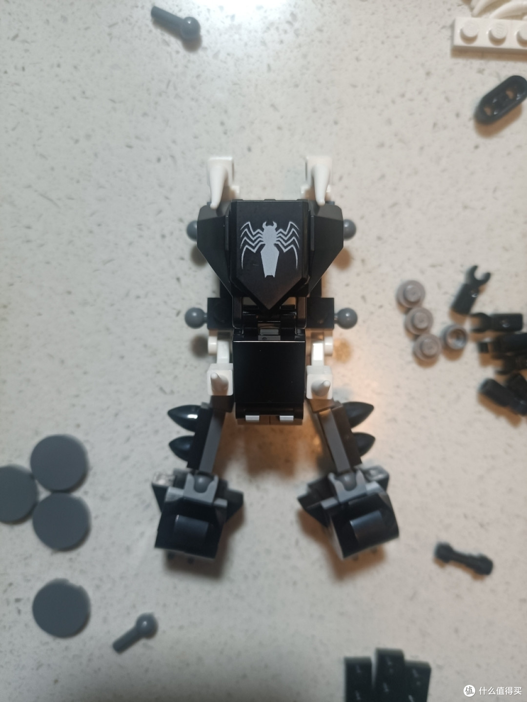 模玩篇八永远的宿敌毒液vs蜘蛛侠乐高76150评测