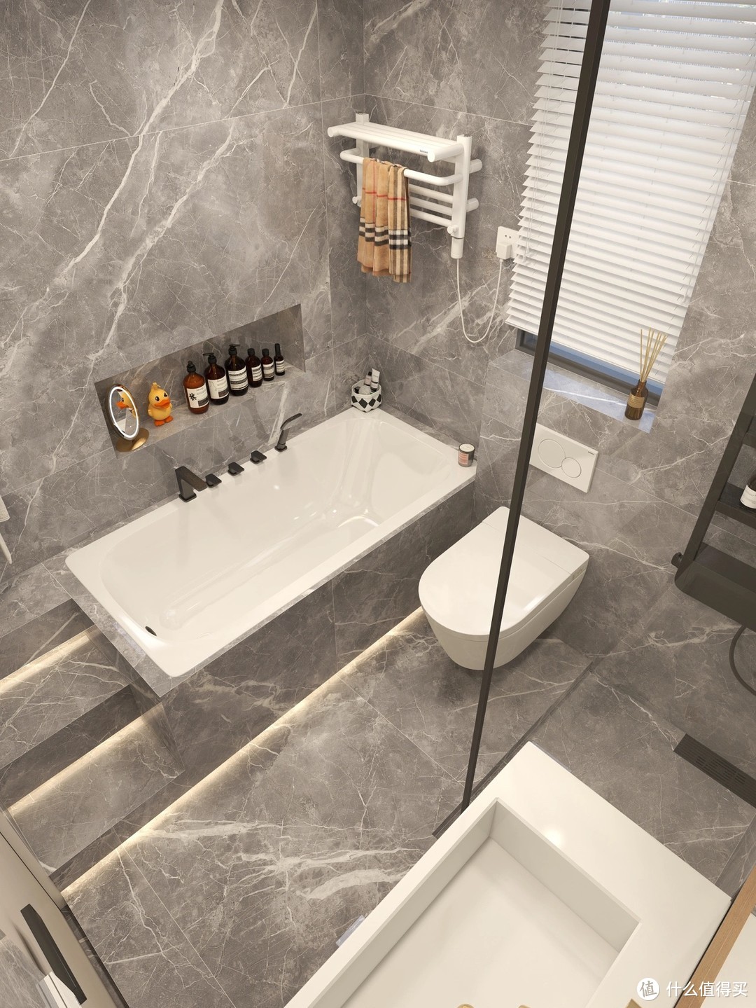 灰色大理石浴室，嵌入式浴缸仪式感满满