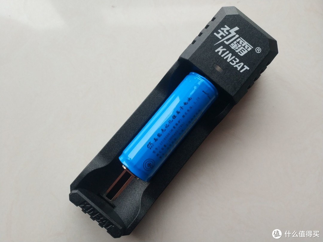 小小充电器，可有大用处——劲霸USB锂电池智能快充充电器