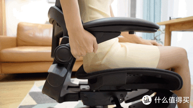 不做“身残志坚”的打工人,你真的需要一把舒适的人体工学椅!