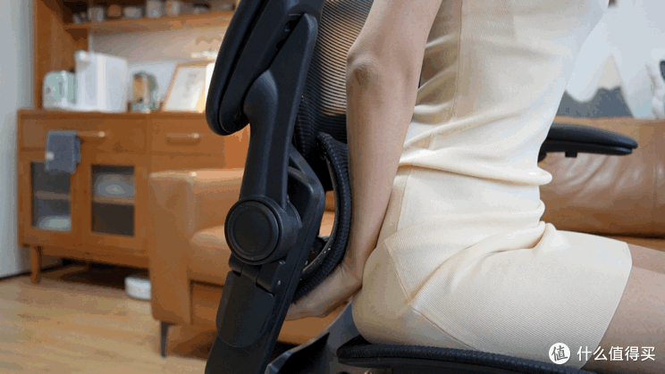 不做“身残志坚”的打工人,你真的需要一把舒适的人体工学椅!