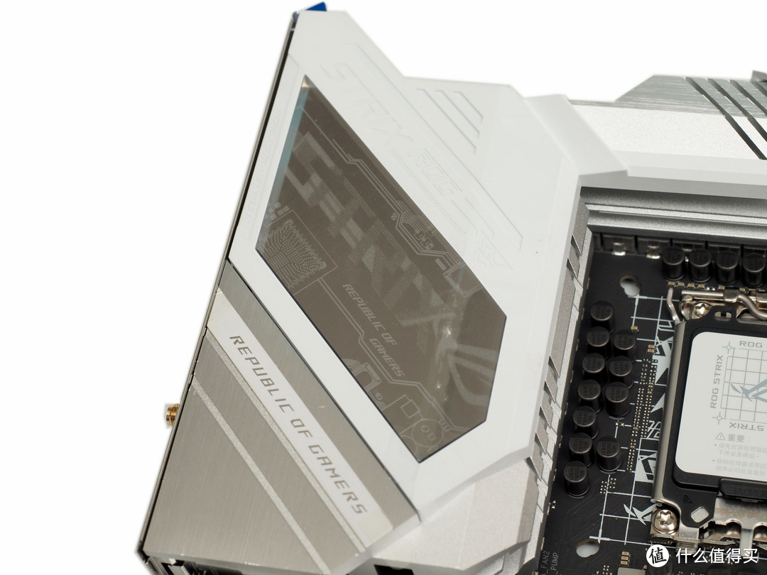 12代平台DDR4最强音，华硕ROG Strix Z690-A GAMING 吹雪D4开箱