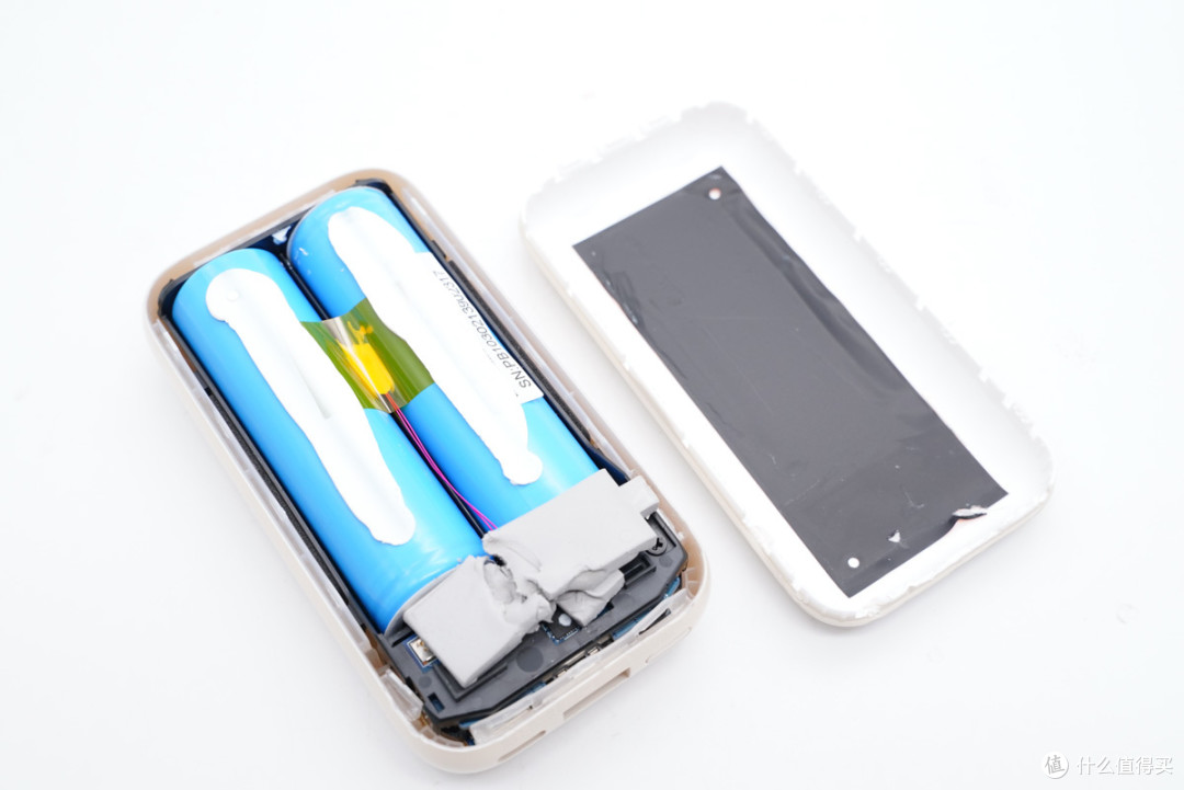 拆解報告：MI小米10000mAh 33W快充充電寶口袋版Pro