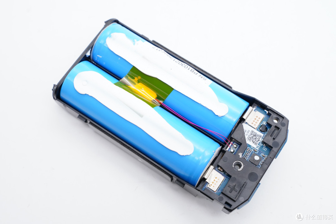 拆解報告：MI小米10000mAh 33W快充充電寶口袋版Pro