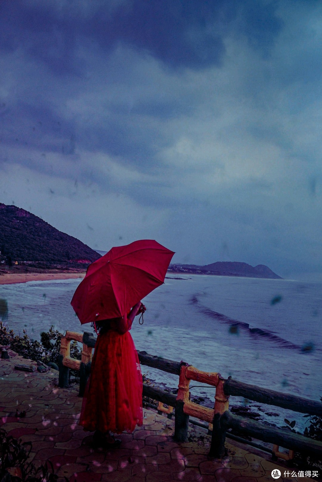 雨境蜕变，懂你的神器：日全时智能电动雨伞体验