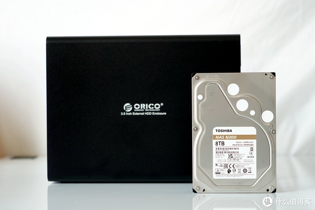 一体成型设计，搭配东芝NAS硬盘N300系列，ORICO硬盘柜评测