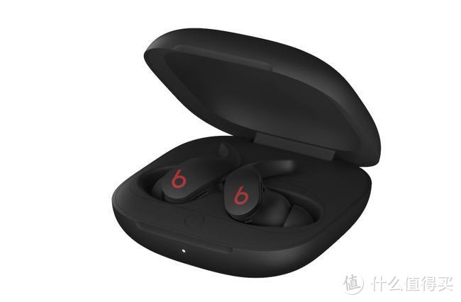 苹果 Beats Fit Pro 耳机发布，造型特别、搭苹果H1芯片、支持空间音频