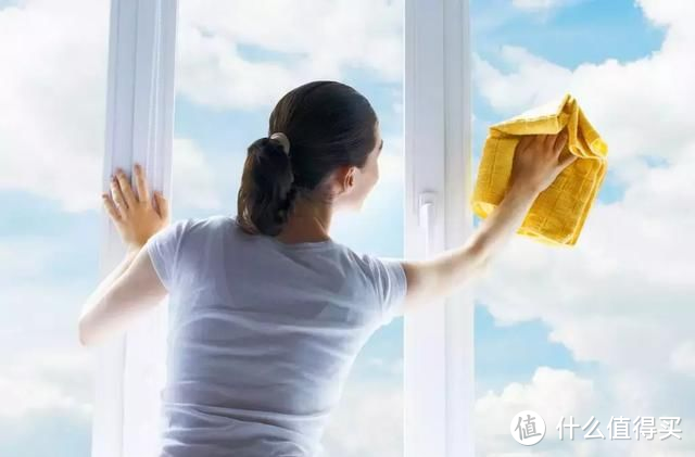 儿童坠楼事件频发只因家中未安装防盗窗，牢记这5点教你装好防盗窗！