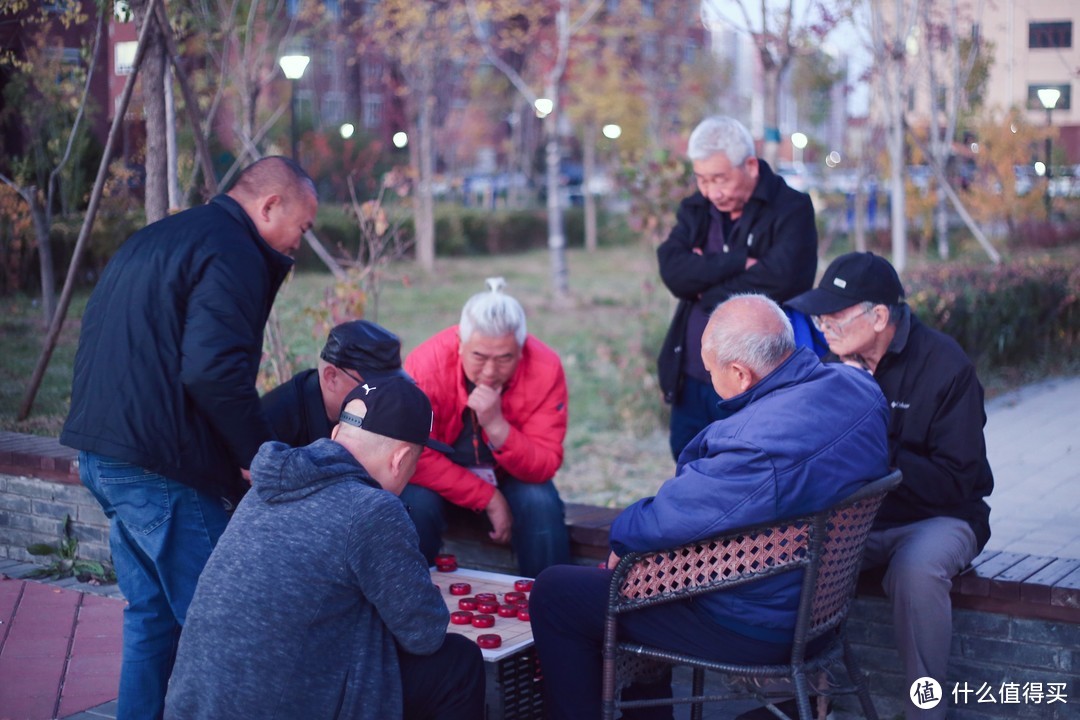 自动充气休闲床：带你一起寻找闲暇之余的惬意时光