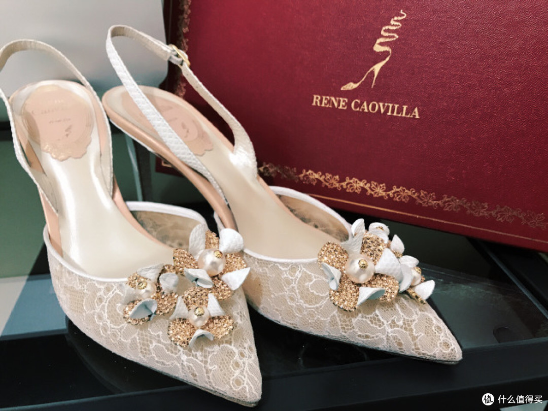 全球十大顶级女鞋,看看你的鞋柜里少了哪双