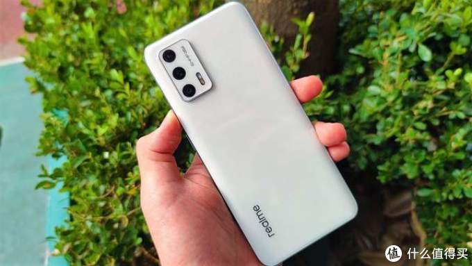 真正敢越级,高质价比的典型,realme真我gt neo 2t手机评测