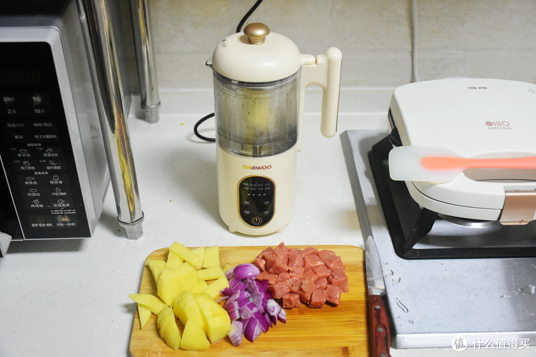 大宇蒸煮辅食机：一键出辅食厨渣变厨神，把孩子培养成为合格干饭人。