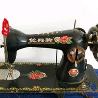 家里的老缝纫机，你用它缝过衣服吗