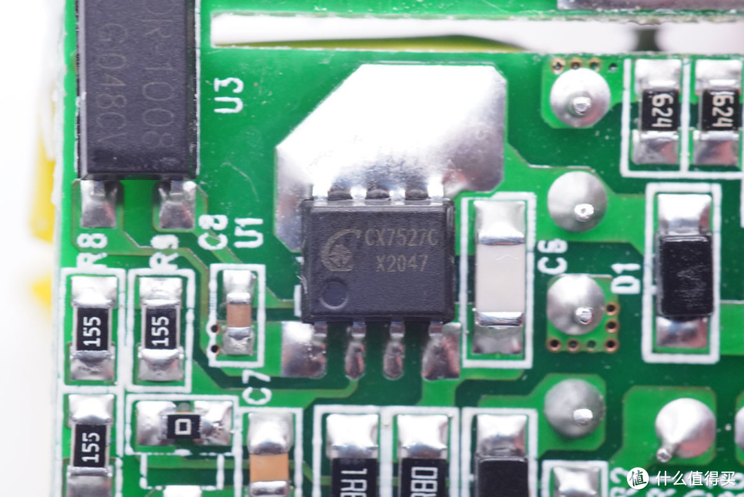 拆解报告：GPE 20W PD快充充电器GPE020D-1