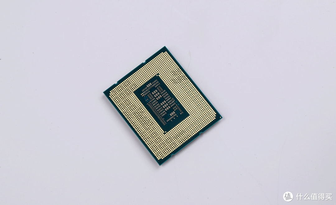 不能吊打上代i9，但也足够优秀 Intel i5-12600KF处理器简测