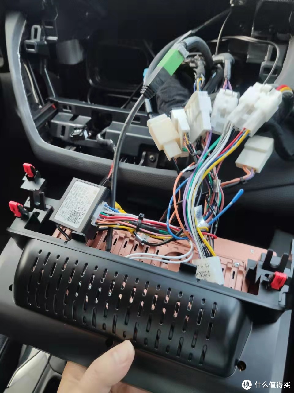 【卸甲量子屏车机K2】评测，Linux车机体验丝滑carplay！