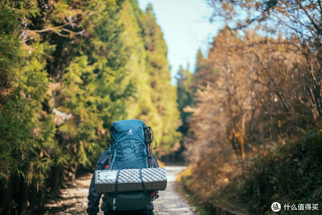 重装登山包的性价比之选，多特蓝精灵65+10L重装短途体验