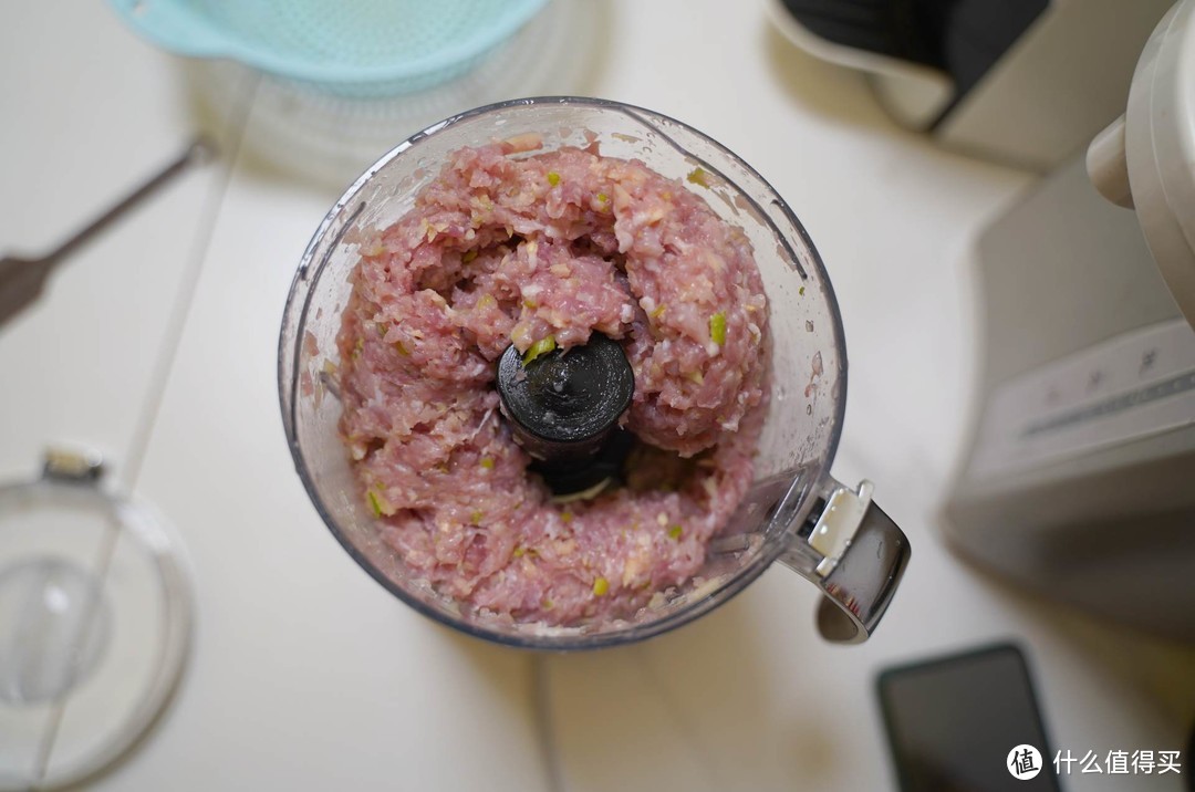 饺子好吃懒得剁饺馅，Thimax膳美师家用绞肉机轻松搞定。