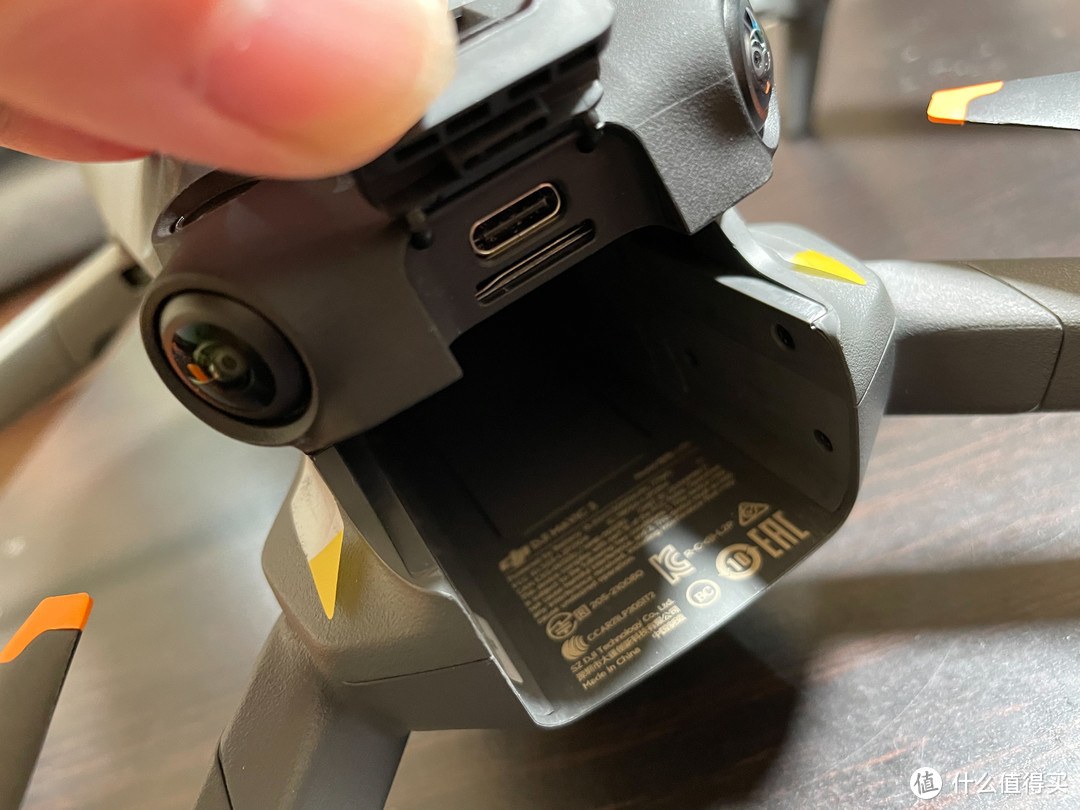 大疆消费级航拍新旗舰——DJI Mavic 3，究竟是否值得买？